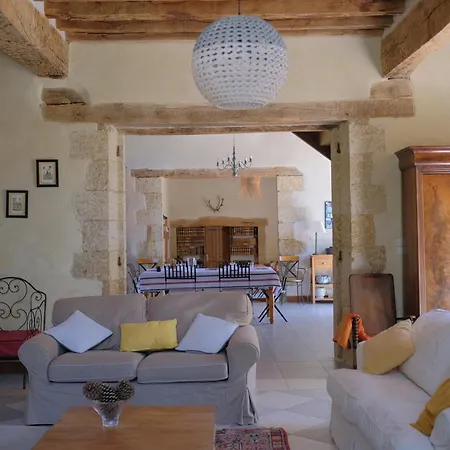 Domaine Du Chateau De Beaulieu, Gers * Miramont-D'astarac